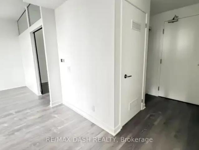 Apartment 3 Bedroom For Rent Vaughan ON 2450 ES102085919
