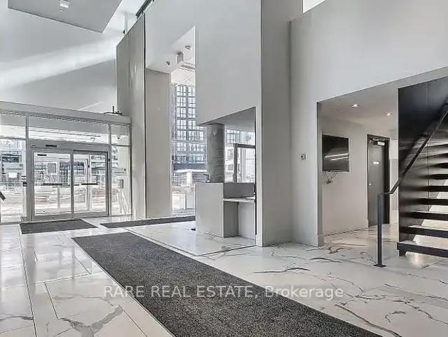Apartment 3 Bedroom For Rent Vaughan ON 2700 ELS101878904