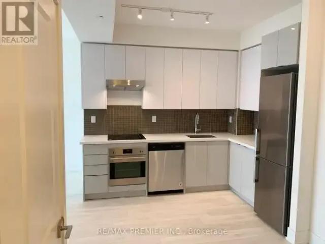 Apartment 3 Bedroom For Rent Vaughan ON 2900 ES103215994