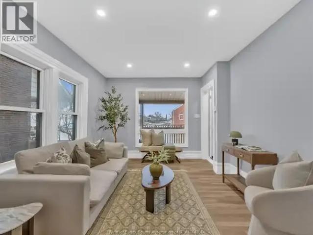 Apartment 3 Bedroom For Rent Windsor ON 1695 ES103487773