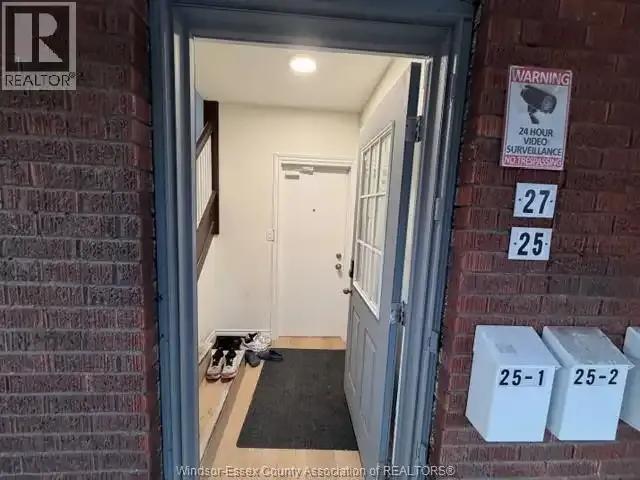 Apartment 3 Bedroom For Rent Windsor ON 1700 ES101878932