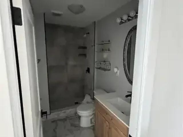 Apartment 3 Bedroom For Rent Windsor ON 1800 ES102847497