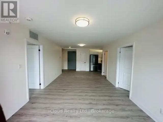 Apartment 3 Bedroom For Rent Windsor ON 2075 ELS102883763