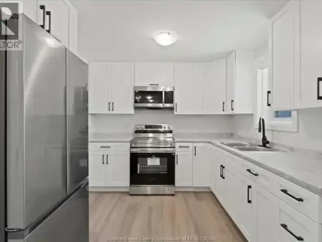 Apartment 3 Bedroom For Rent Windsor ON 2250 ES100761580