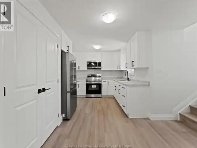 Apartment 3 Bedroom For Rent Windsor ON 2250 ES104362863