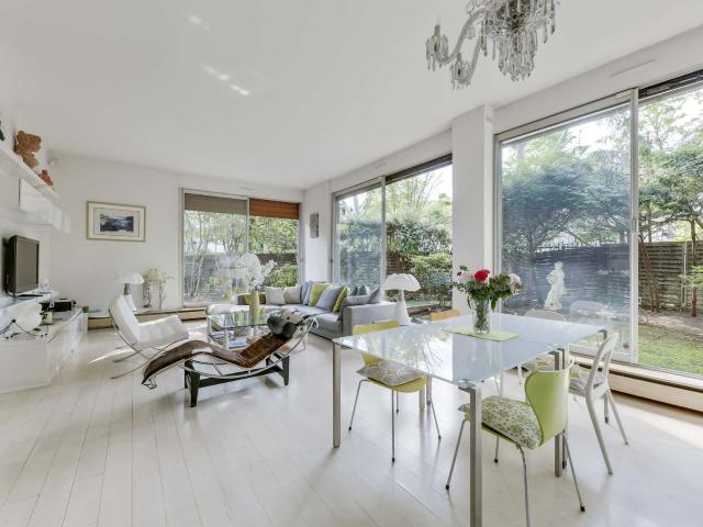 Apartment 3 bedrooms 140m²