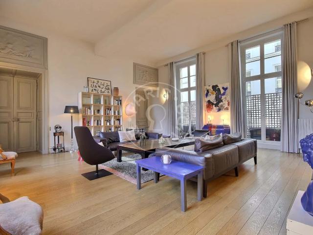 Apartment 3 bedrooms 195m²