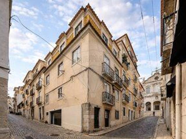 Apartment 3 bedrooms Misericórdia Lisboa for rent
