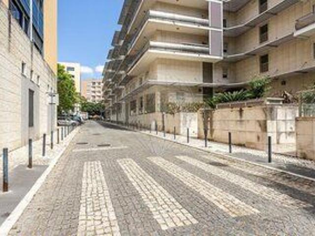 Apartment 3 bedrooms Parque das Nações Lisboa