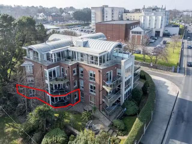 Apartment 3, Clearwater, Bath Avenue, Malahide, Co. Dublin, K.