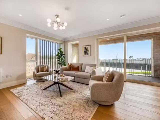 Apartment 3, Low Rock View Apartments, Coast Road, Robswall.