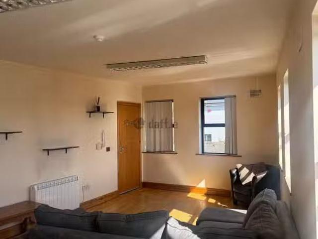 Apartment 3, Riverside House, Newport Road, Castlebar, Co. May.