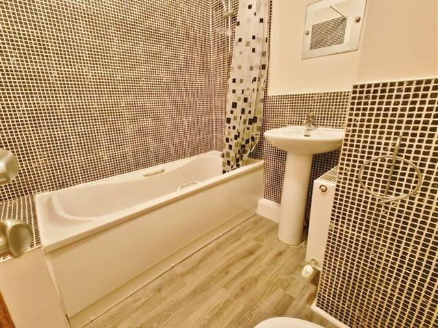 Apartment 104, The Oval, Tullyvale, Cabinteely, Dublin 18 Churches Estate Agent 4927 MyHome. Ie Residential