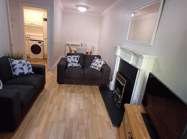 Apartment 101, The Berkeley Block, Pembroke Square, Grand Canal Dk, Dublin 4
