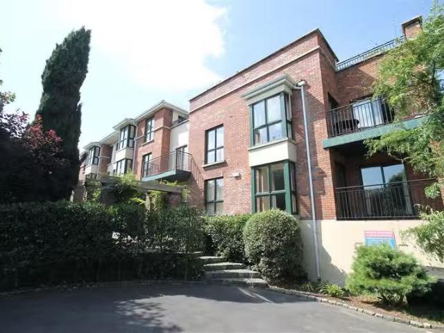 Apartment 10, GLENBRIAN HALL plus Large Office, Howth Road.
