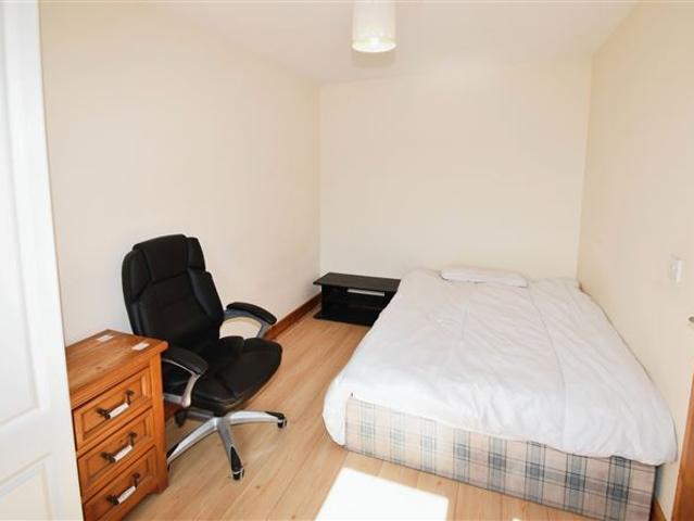 Apartment 10, Ivy Court, Broomfield Village, Midleton, Cork Behan Irwin & Gosling 4916 MyHome. Ie Residential