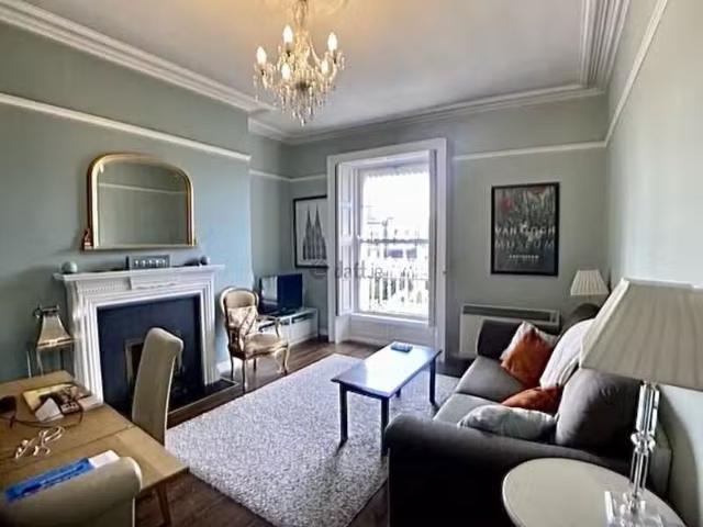 Apartment 11, 70 72 Pembroke Road, Dublin 4 is for rent