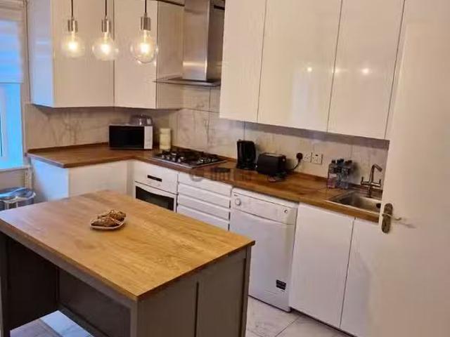 Apartment 11, Block B, Ballycummin Village, Rahee, Ballycummi.