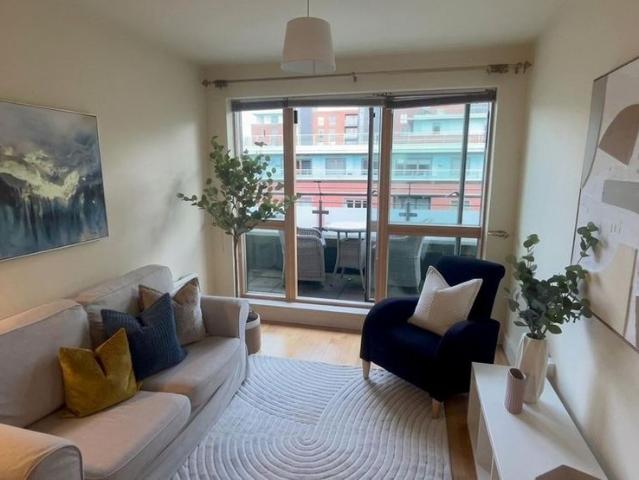 Apartment 128, Longboat Quay South, Dublin 2, Grand Canal Dk, Dublin 2, D02YR79