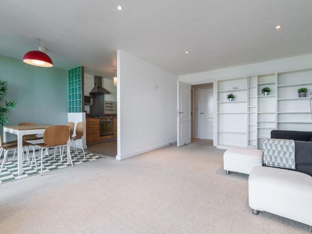 Apartment 122, The Crescent, Park West Pointe, Yeats Way, Park West, Dublin 12