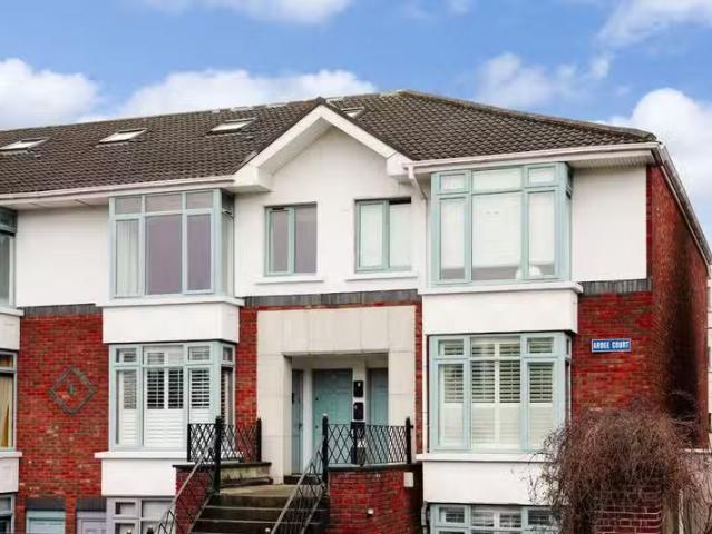 Apartment 12, Ardee Court, Rathmines, Dublin 6, D06P119 is fo.