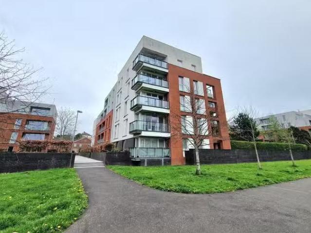 Apartment 12 The Keel Building 33 Annadale Crescen