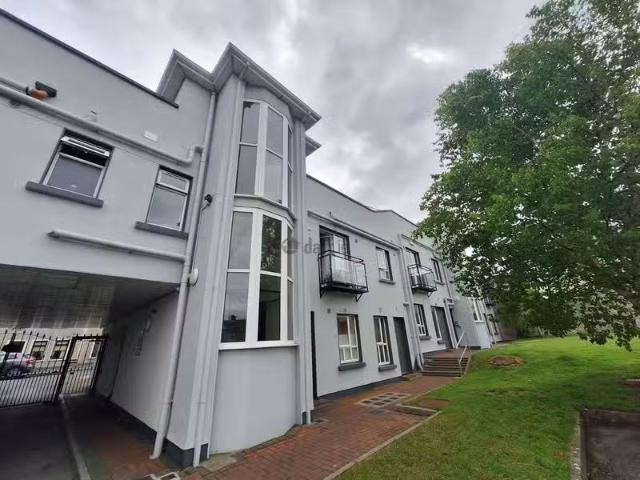 Apartment 14, Larnach, Bohermore, Co. Galway is for rent