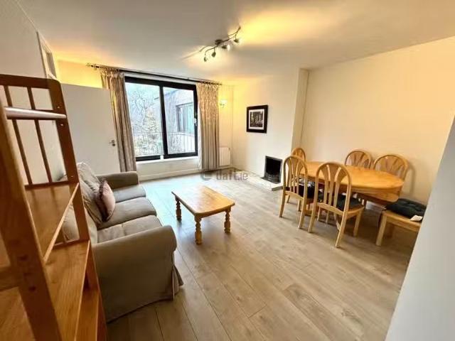 Apartment 15e, Belfield Court, Belfield, Dublin 4 is for rent