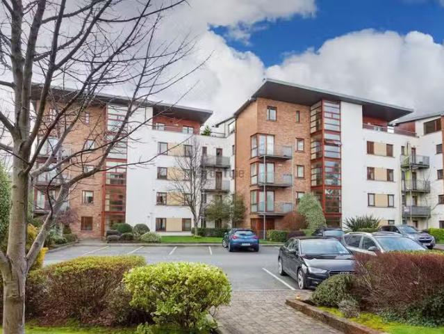 Apartment 16, Grange House, Ballinteer, Dublin 16 is for rent