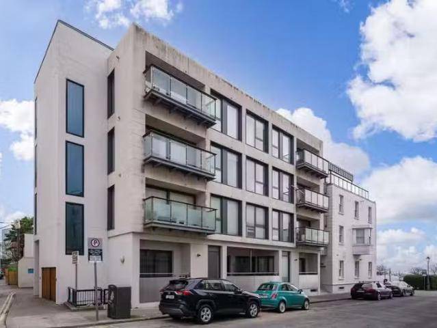 Apartment 17, Adelaide House, 7/8 Haddington Terrace, Dun Lao.