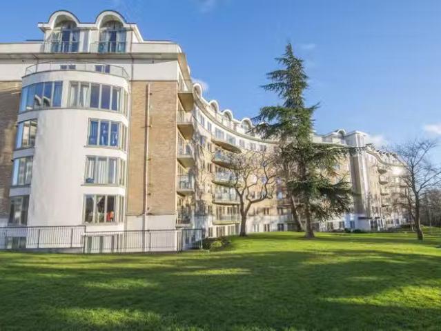 Apartment 19 The Oaks, Rockfield, Dundrum, Dublin 14, D16F223.