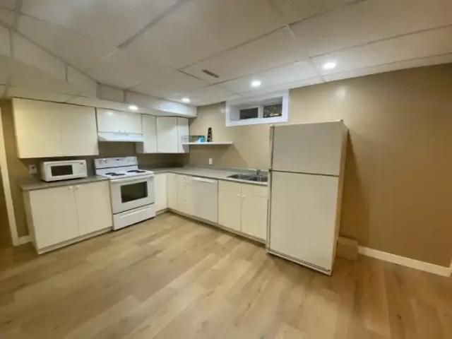 Apartment 1.5 Bedroom For Rent St. Albert AB 1565 ES99262992