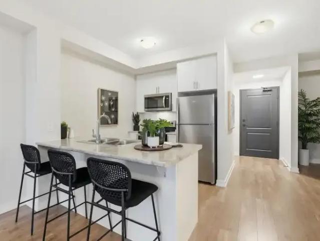Apartment 1.5 Bedroom For Rent Stoney Creek ON 2310 ES104000072