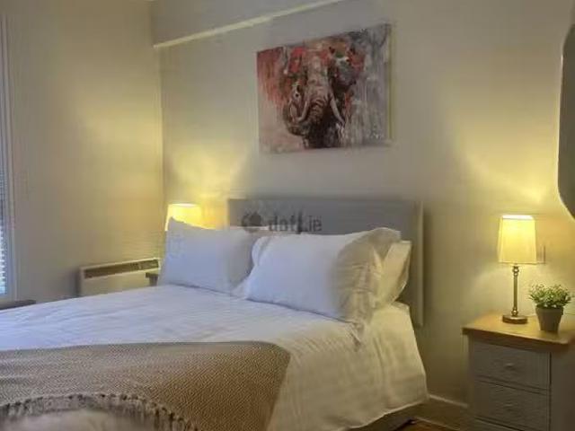 Apartment 1, 2 4 Coppinger Row, Dublin 2 is for rent