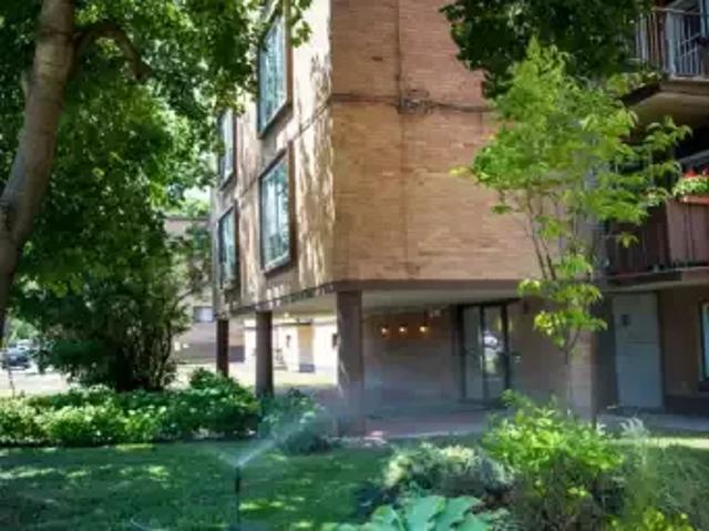 Apartment 1 Bedroom For Rent Montreal QC 1400 ES99409744
