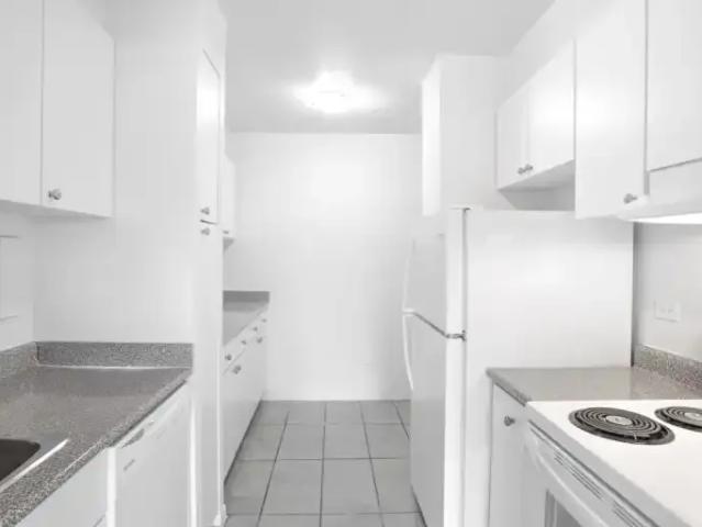 Apartment 1 Bedroom For Rent Montreal QC 1470 ELS98374829