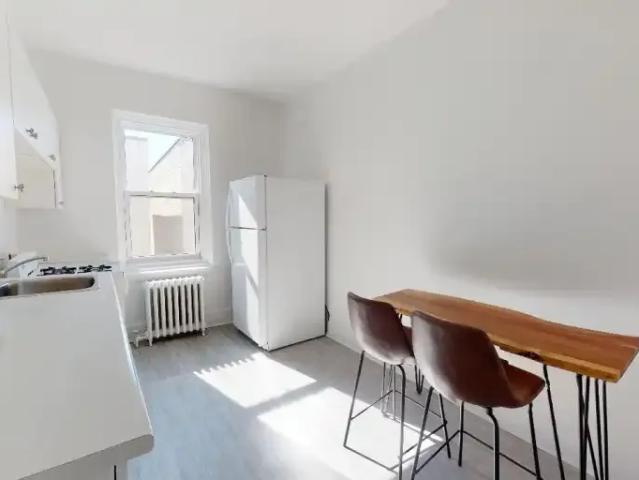 Apartment 1 Bedroom For Rent Montreal QC 1669 ES102715079