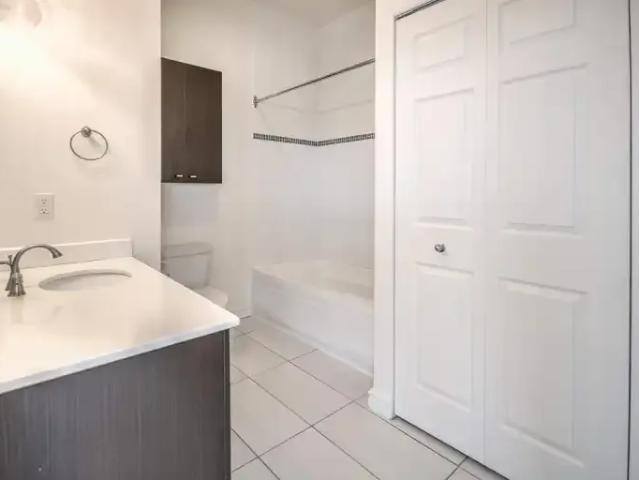 Apartment 1 Bedroom For Rent Montreal QC 1990 ES99752498