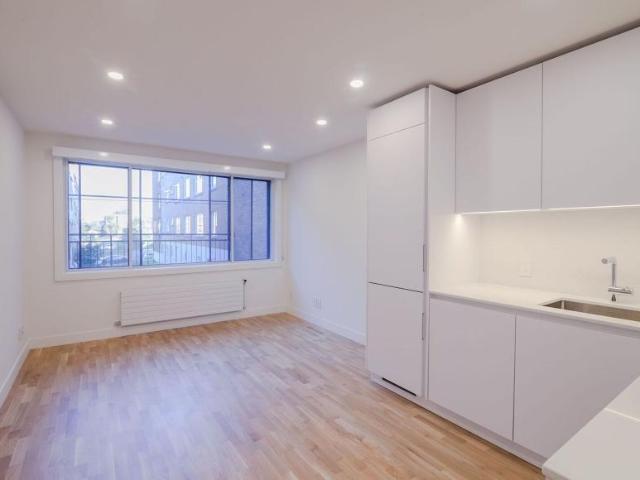 Apartment 1 Bedroom For Rent Montréal QC 1315 ELS98313479