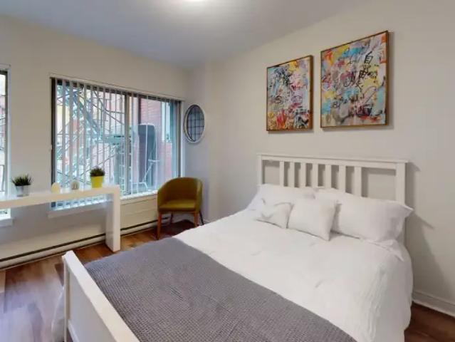 Apartment 1 Bedroom For Rent Montreal QC 1332 ES101474692