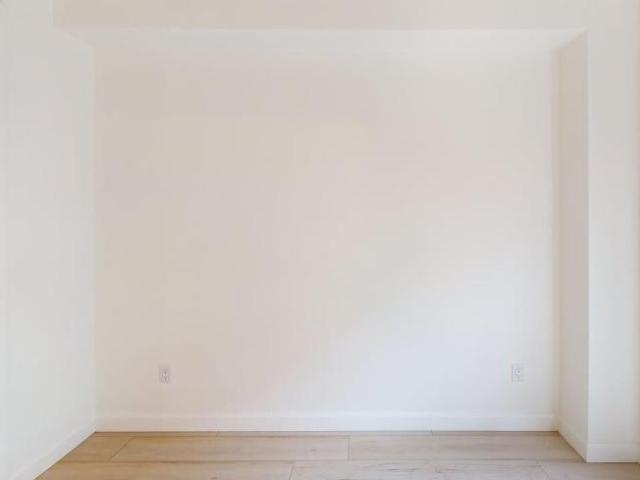 Apartment 1 Bedroom For Rent Montréal QC 2110 ES98315332