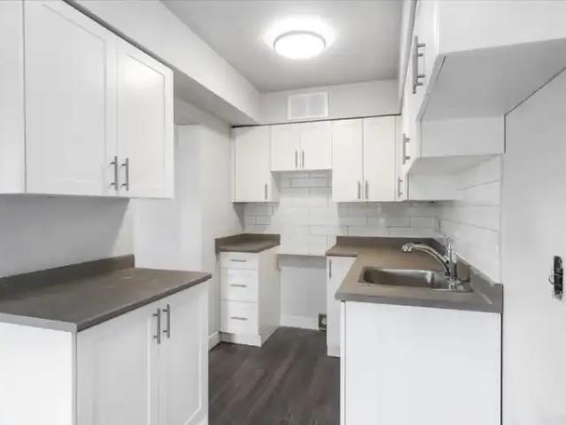 Apartment 1 Bedroom For Rent New Westminster BC 1650 ES98955314