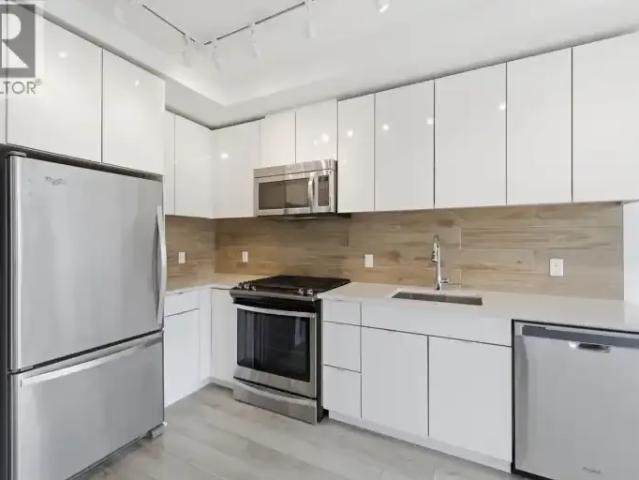 Apartment 1 Bedroom For Rent New Westminster BC 2150 ES103958775