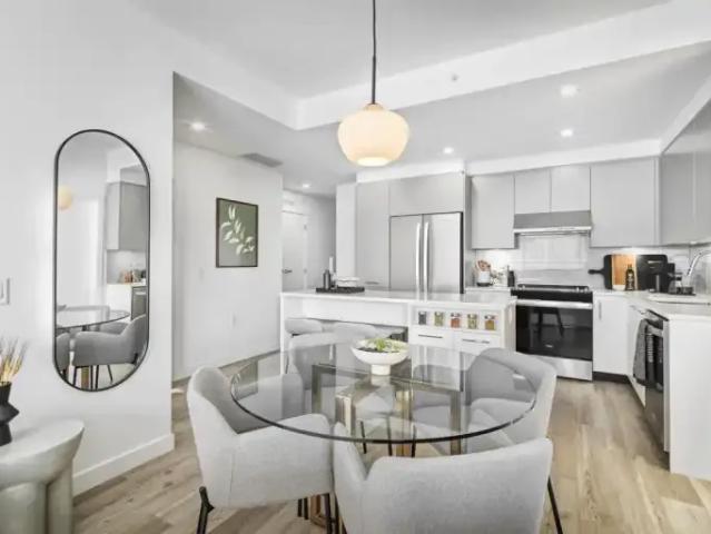Apartment 1 Bedroom For Rent North Vancouver BC 3200 ES102770648