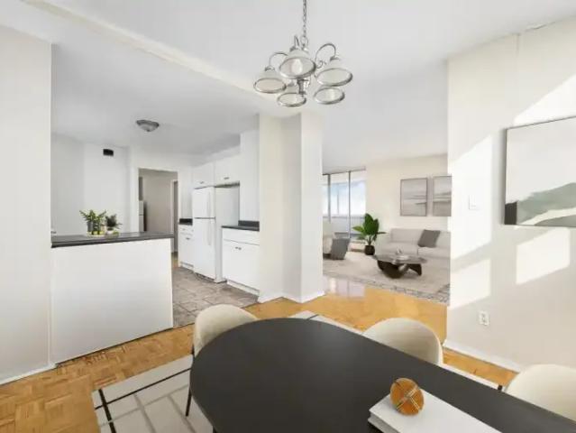 Apartment 1 Bedroom For Rent North York ON 2200 ES102551227