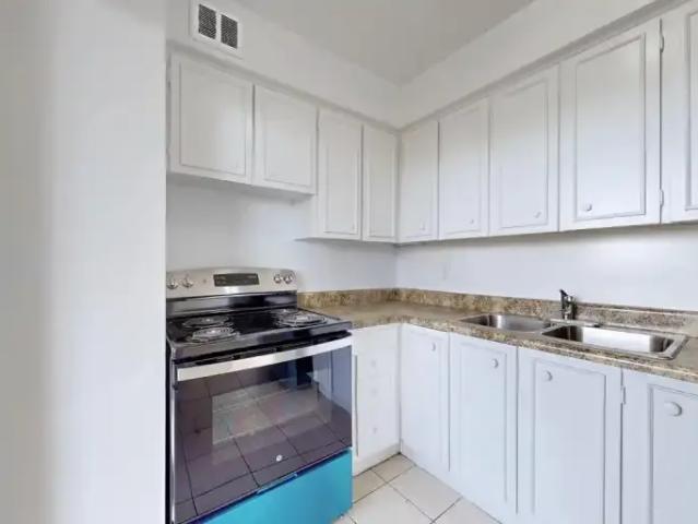Apartment 1 Bedroom For Rent North York ON 2400 ES100758968