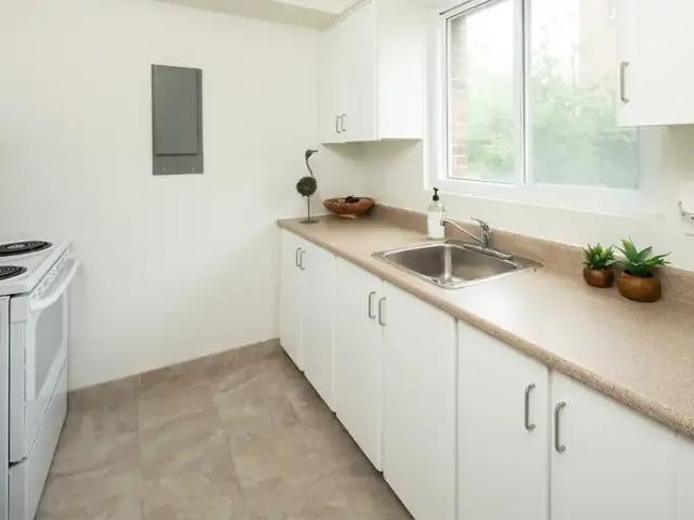 Apartment 1 Bedroom For Rent Ottawa ON 1584 ES104710364