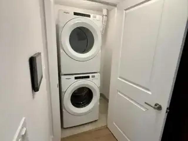 Apartment 1 Bedroom For Rent Oakville ON 2100 ES103798556