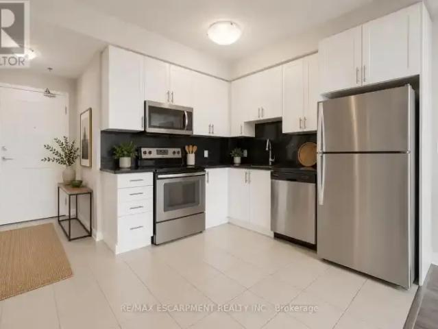 Apartment 1 Bedroom For Rent Oakville ON 2100 ES103355402
