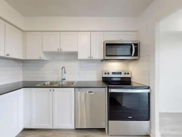 Apartment 1 Bedroom For Rent Oshawa ON 1699 ELS102306380